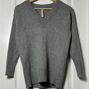 Athleta Gray Wool and Cashmere Tunic V-Neck Long Sleeve Sweater Cozy Chic Style